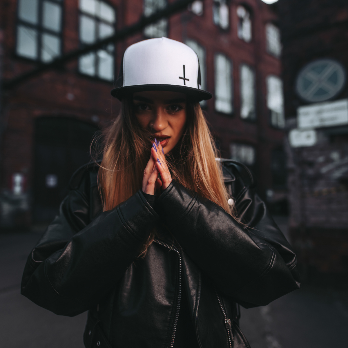 Czapka z Daszkiem Holy Blvk Inverted Cross  Trucker