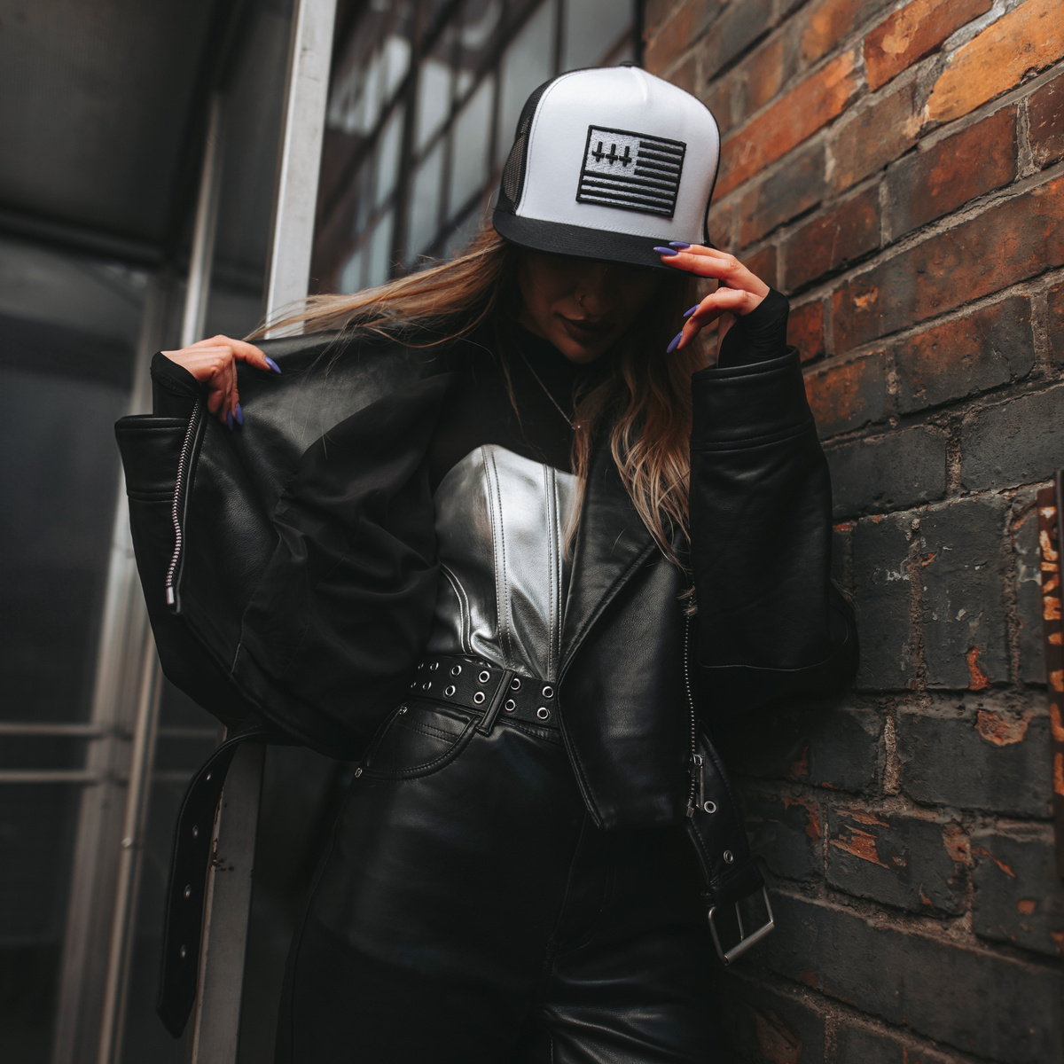 Czapka z Daszkiem Holy Blvk Flag Trucker
