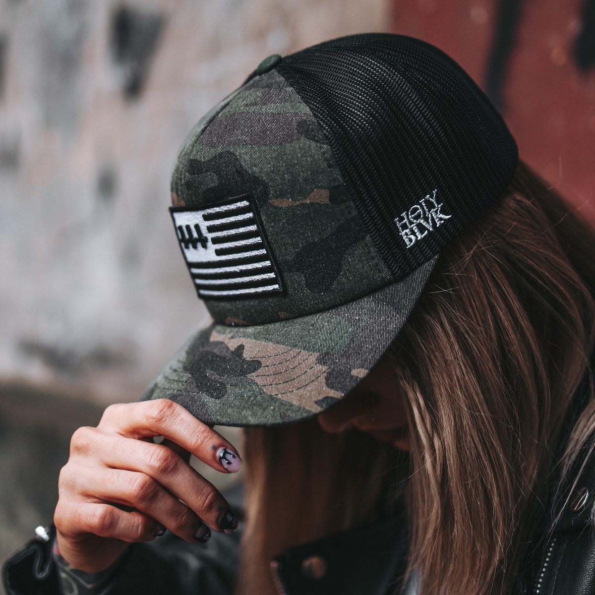 Czapka z Daszkiem Holy Blvk Flag Camo Trucker