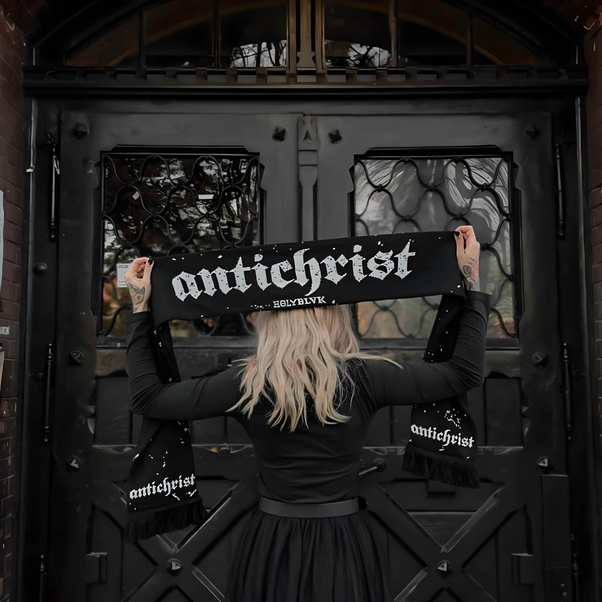 Szalik Holy Blvk XXL Antichrist