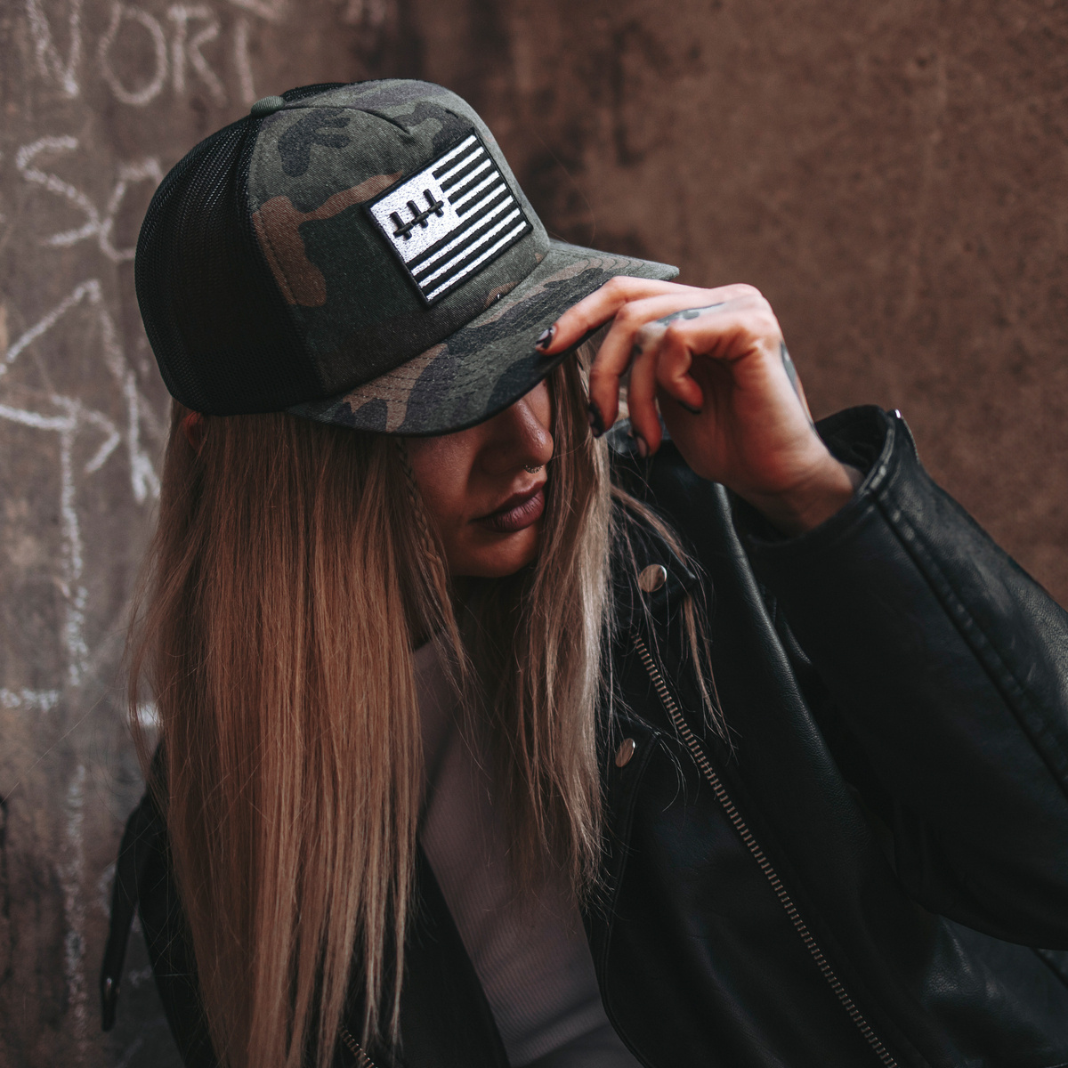 Czapka z Daszkiem Holy Blvk Flag Camo Trucker