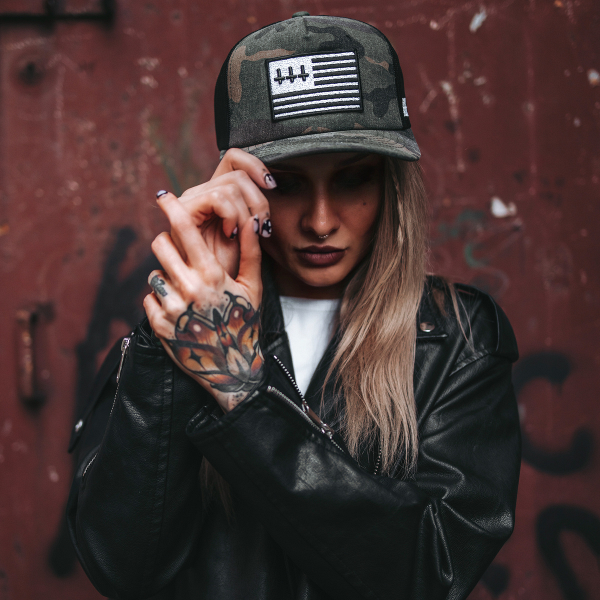 Czapka z Daszkiem Holy Blvk Flag Camo Trucker