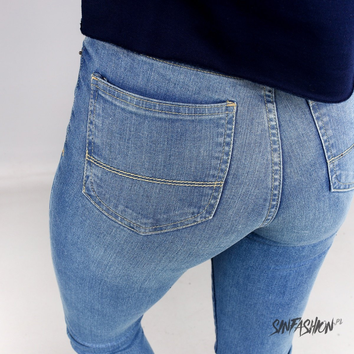 	Jeansy Urban Classics High Waist Blue